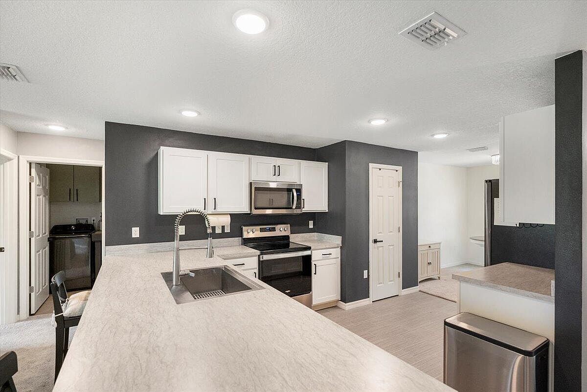 1472 SW California Blvd Port Saint Lucie, FL 34953 - Thumbnail 4