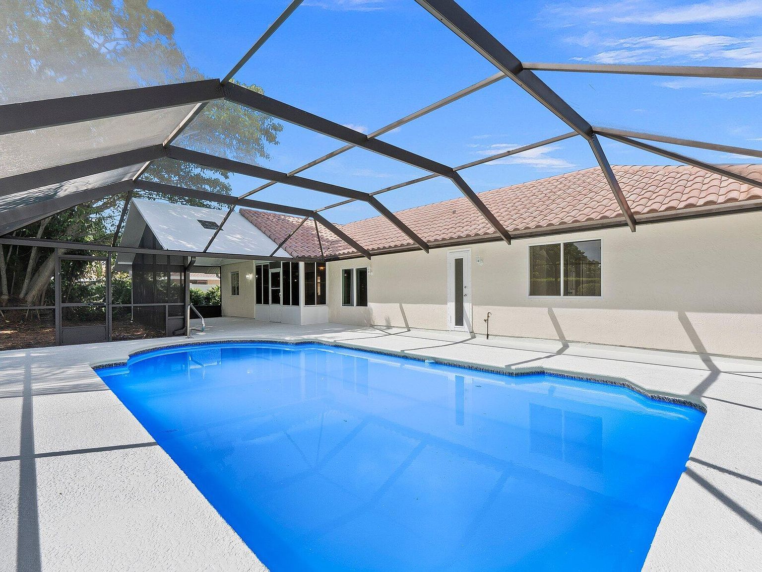 2682 SE Gowin Dr Port Saint Lucie, FL 34952 - Thumbnail 4