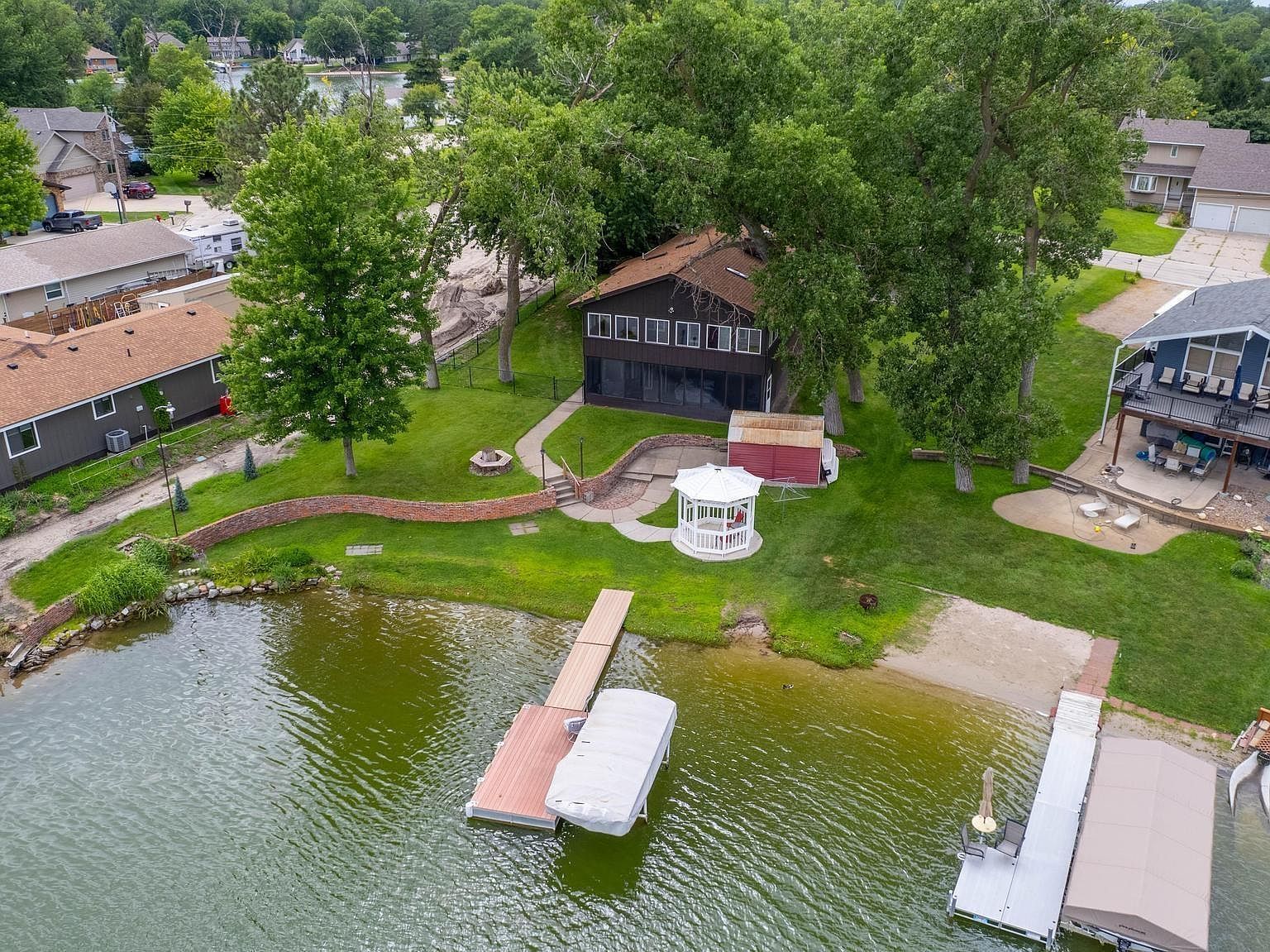 33 Lakewood Dr Columbus, NE 68601 - Thumbnail 4