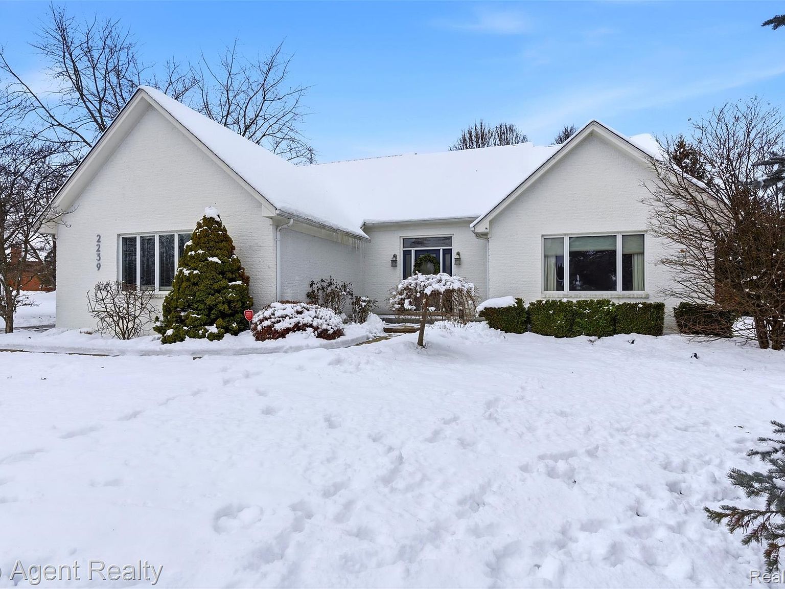 2239 Regency Hills Dr Shelby Township, MI 48316 - Thumbnail 4