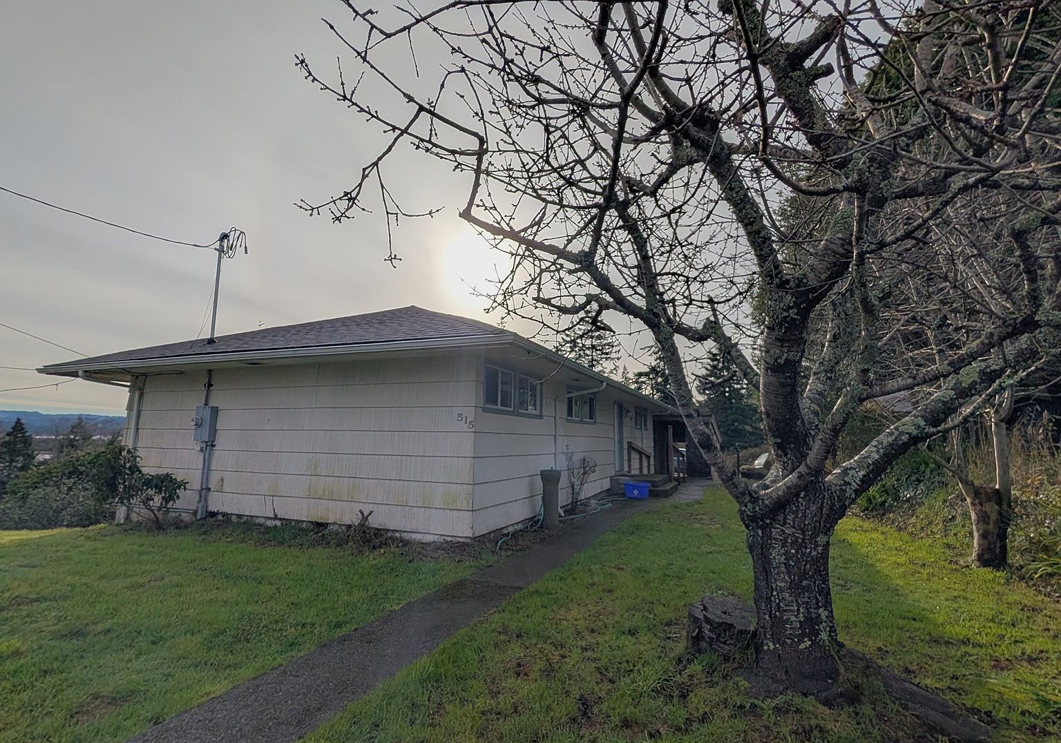 515 State St North Bend, OR 97459 - Thumbnail 4