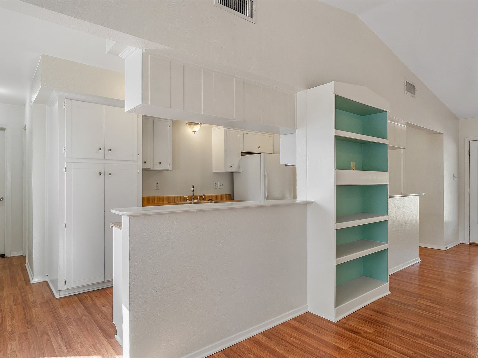 307 Lone Star Ln Hideaway, TX 75771 - Thumbnail 4