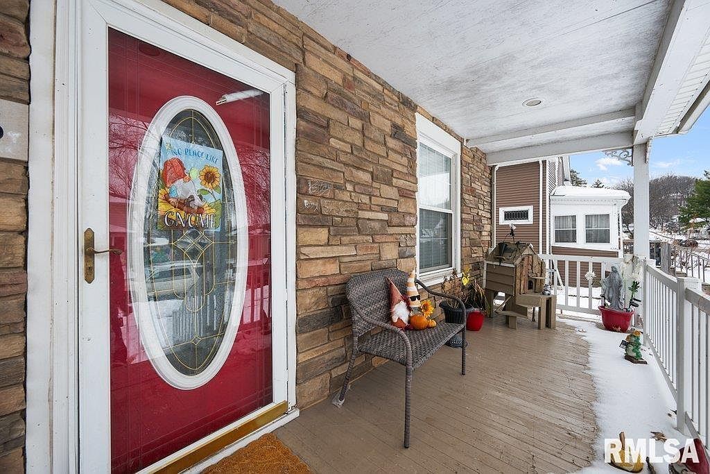 236 43rd St Moline, IL 61265 - Thumbnail 4