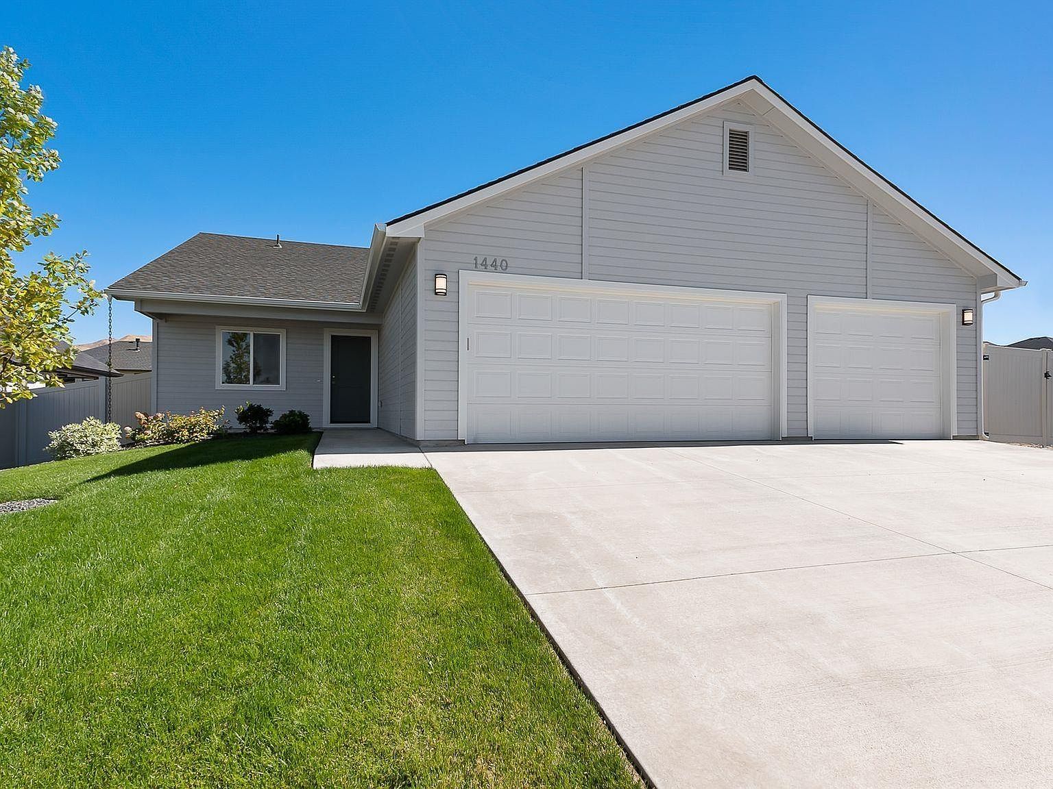 1440 Castle Way Emmett, ID 83617 - Thumbnail 4