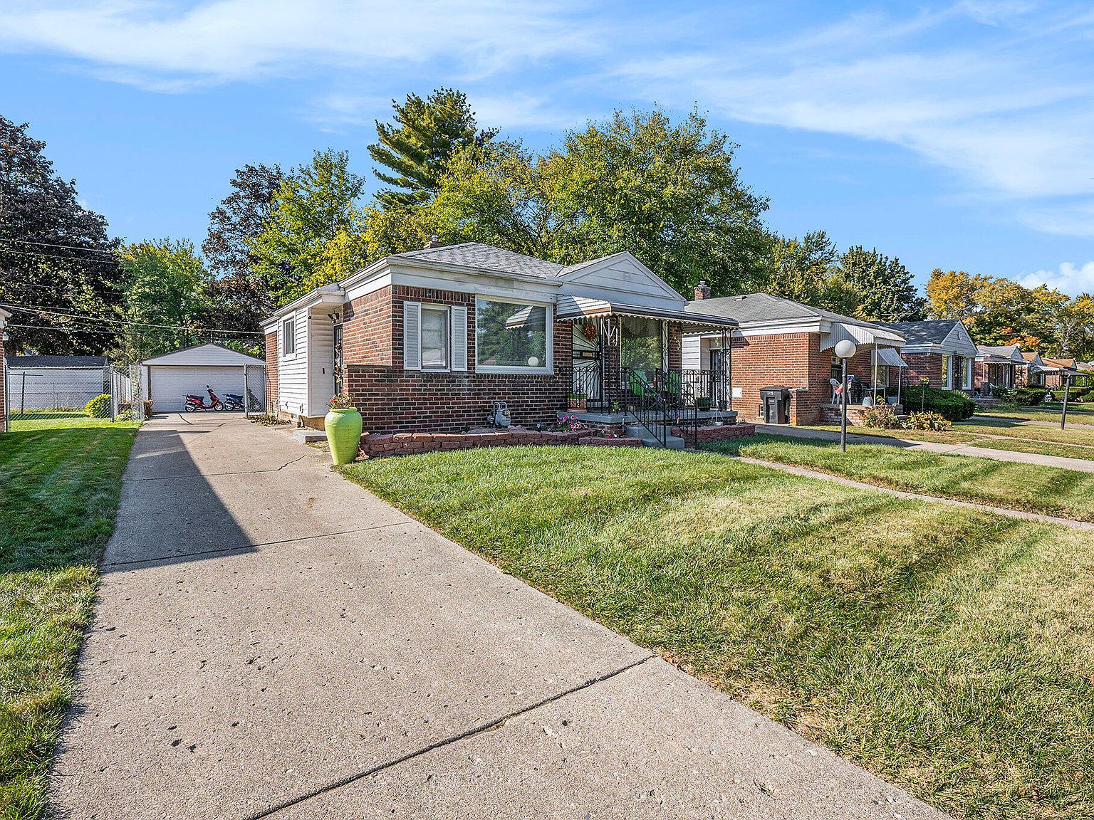 19309 Burt Rd Detroit, MI 48219 - Thumbnail 4