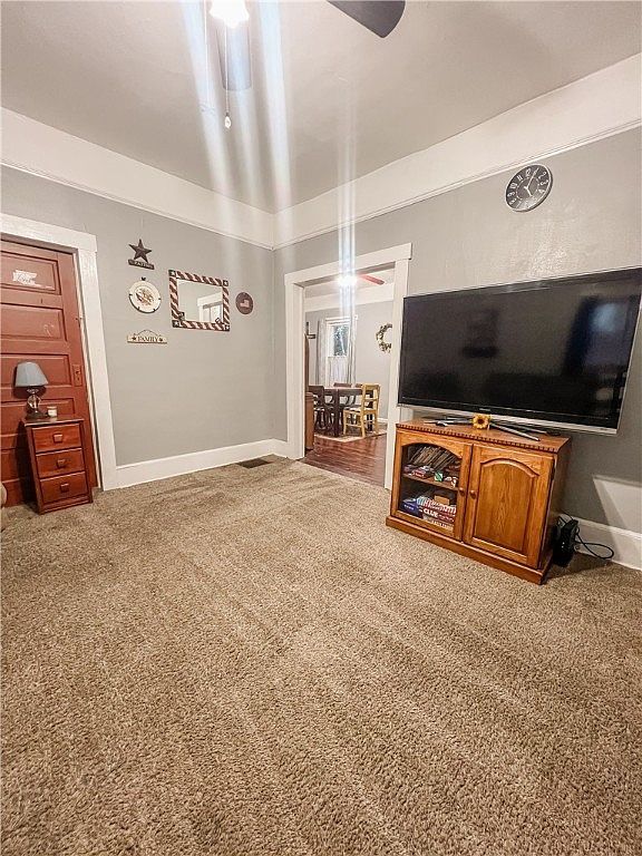 209 N Douglas St Litchfield, IL 62056 - Thumbnail 4