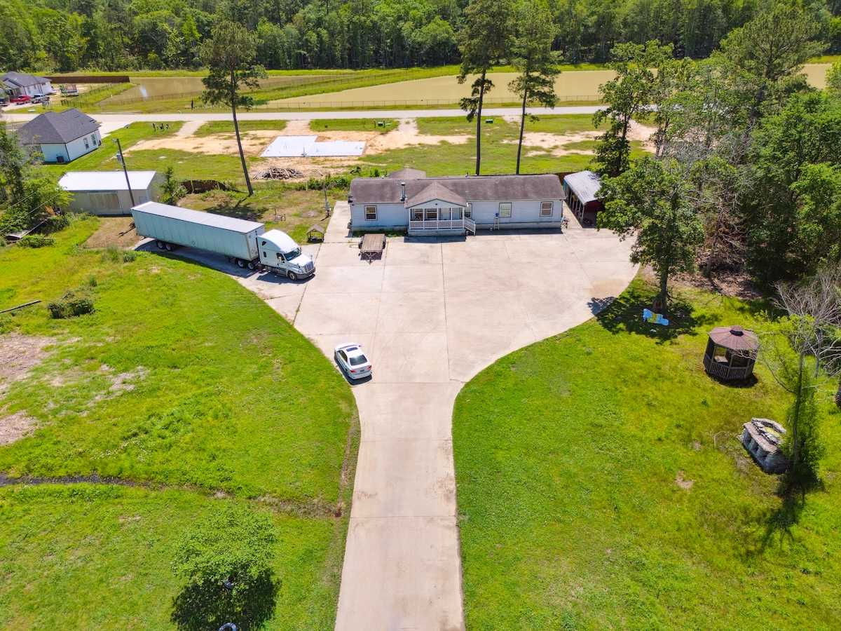 16401 Highline Blvd, Conroe, TX, USA, 77306 - Thumbnail 4