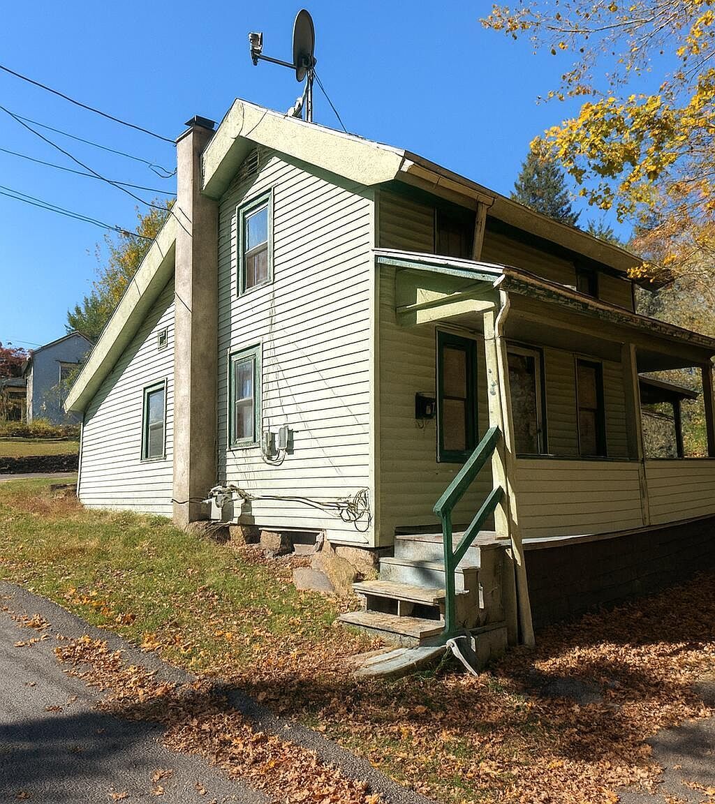 215 Vine St Honesdale, PA 18431 - Thumbnail 4