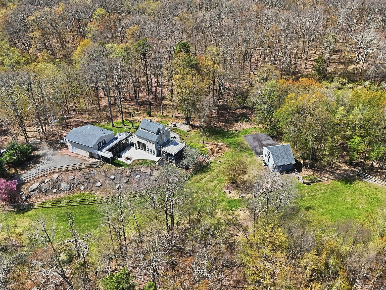 112 Diamond Spring Rd Milford, PA 18337 - Thumbnail 4