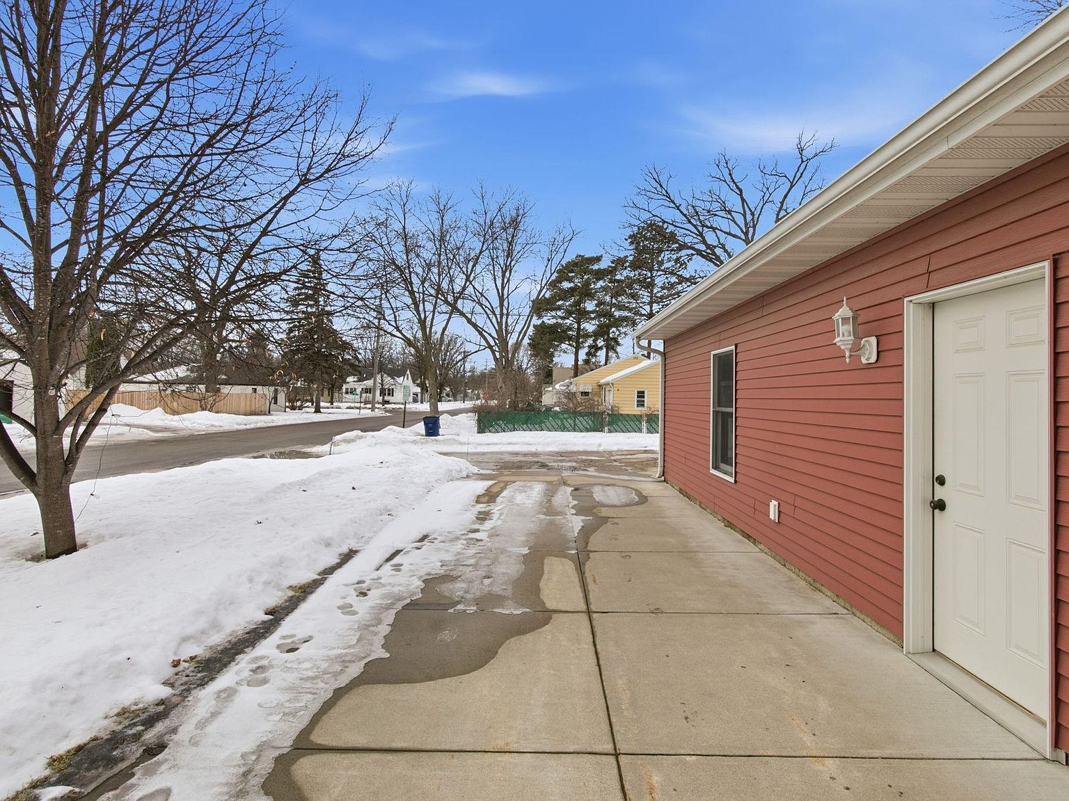 1403 8th Ave N Saint Cloud, MN 56303 - Thumbnail 4