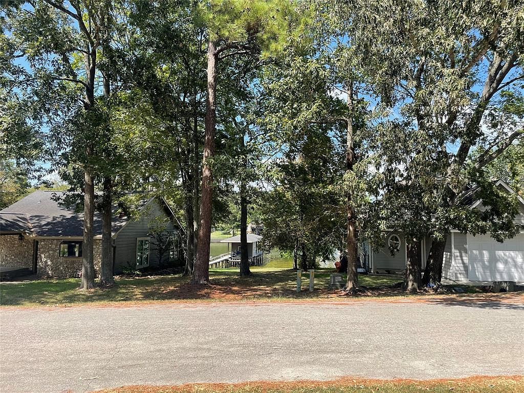 18 & 20 Harbour Point Cir LOT 10-11 Coldspring, TX 77331 - Thumbnail 4