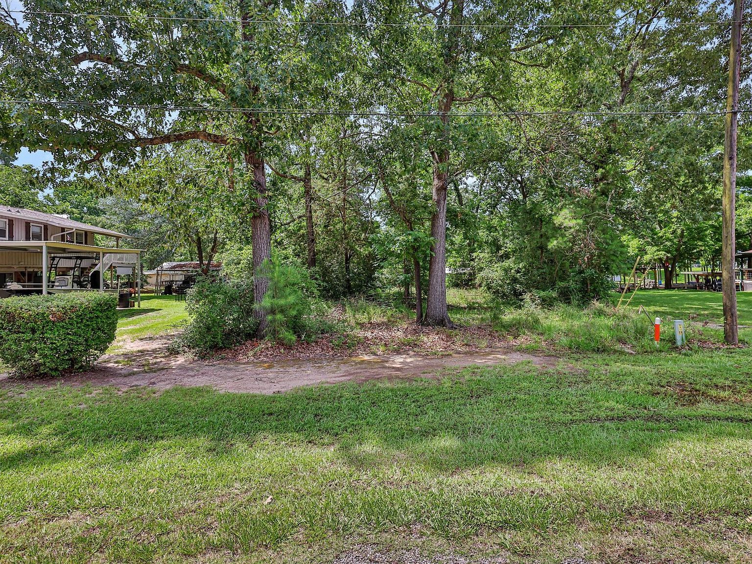 139 S Circle Dr Livingston, TX 77351 - Thumbnail 4