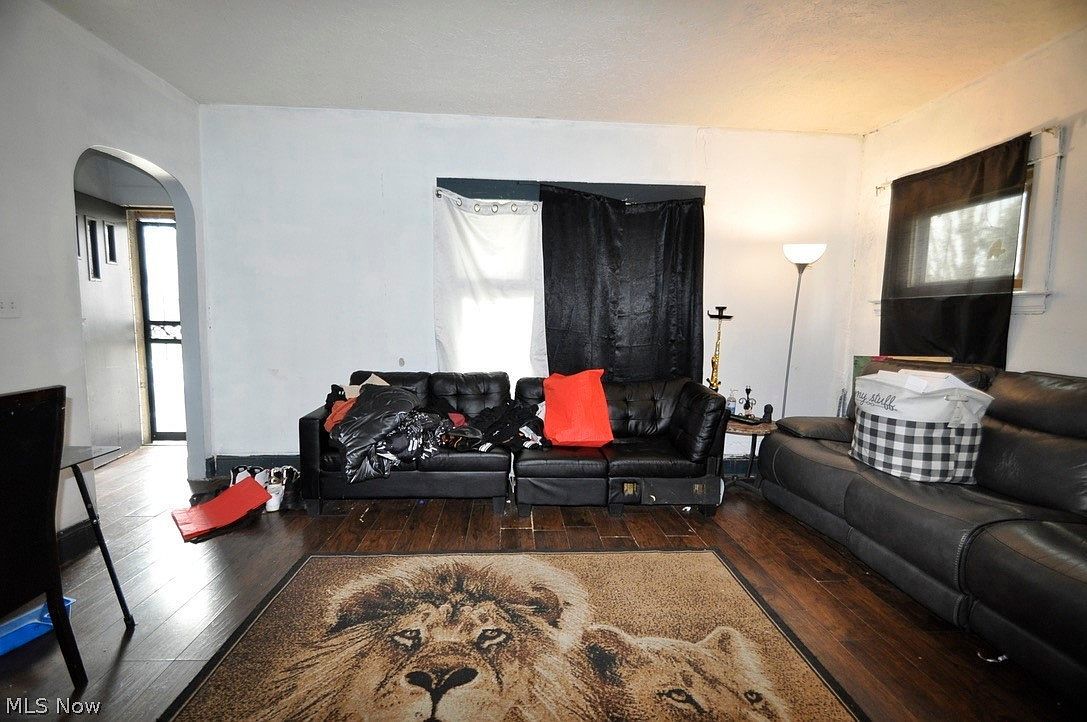 4071 E 104th St Cleveland, OH 44105 - Thumbnail 4