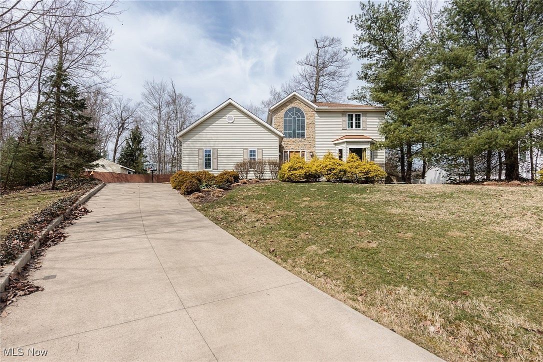 38021 Dodds Hill Dr Willoughby Hills, OH 44094 - Thumbnail 4