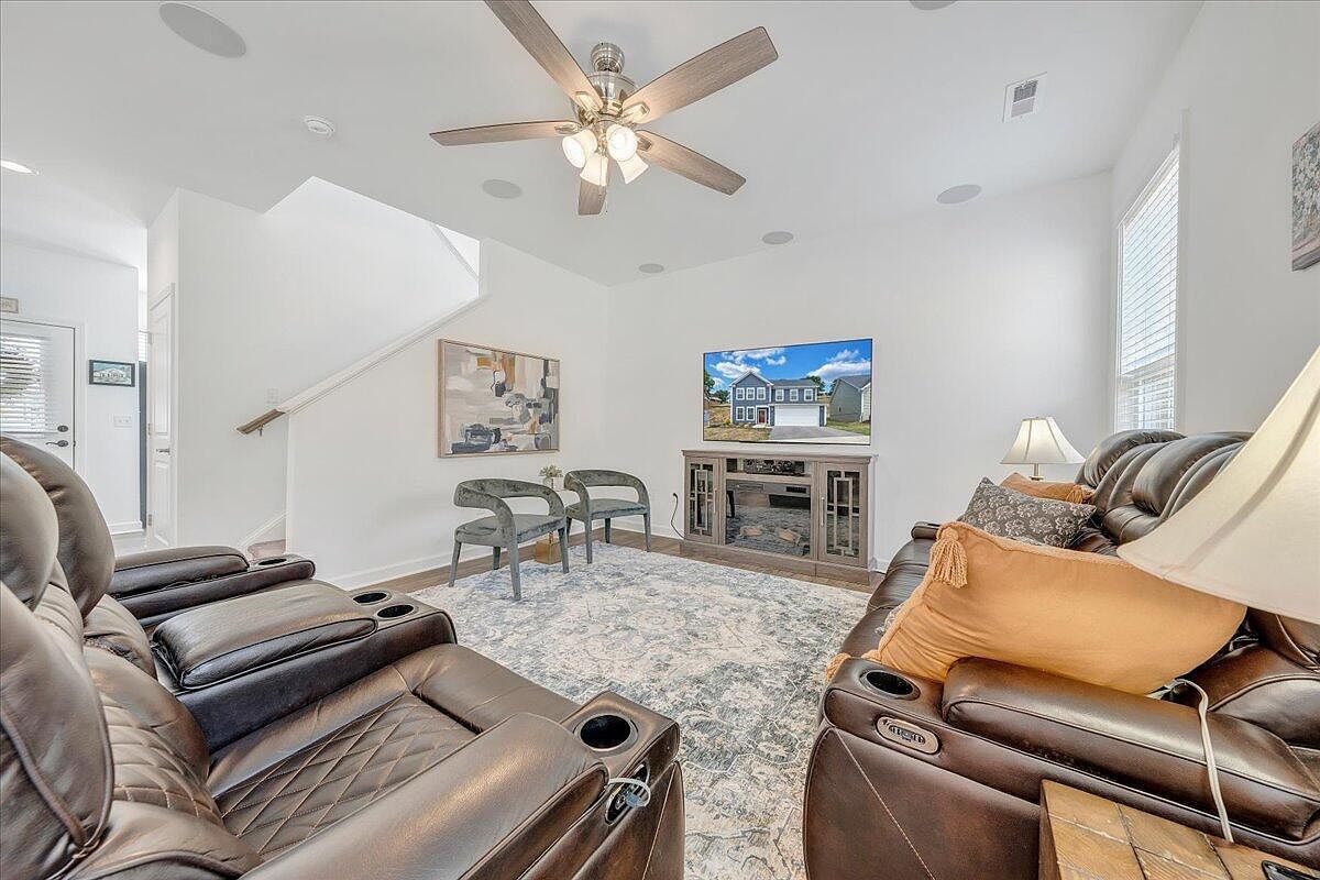 2130 Kings Walk Dr Roanoke, VA 24012 - Thumbnail 4