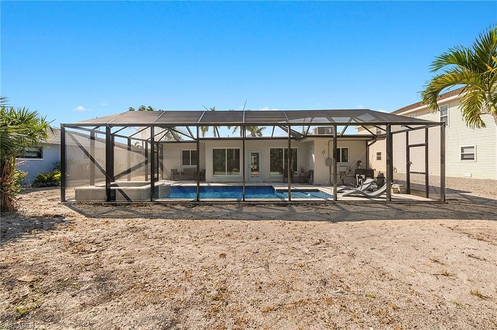 425 Donora Blvd Fort Myers Beach, FL 33931 - Thumbnail 4