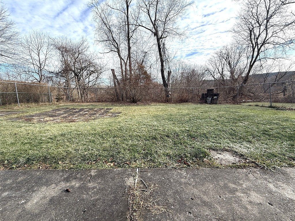 29 Brookside Ave E Apalachin, NY 13732 - Thumbnail 4