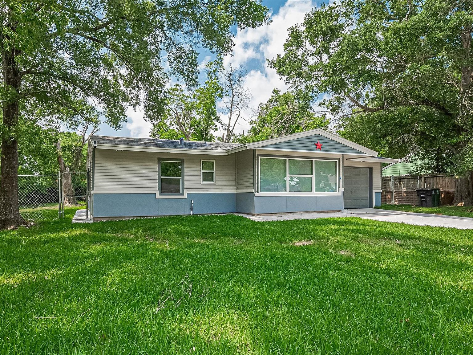 6058 Lyndhurst Dr Houston, TX 77033 - Thumbnail 4