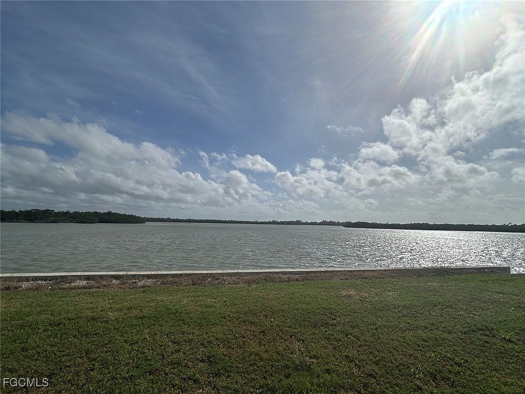 945 Caxambas Dr Marco Island, FL 34145 - Thumbnail 4