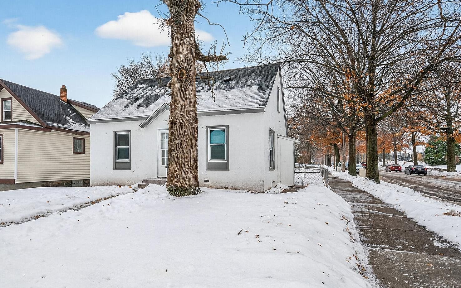 2125 44th Ave N Minneapolis, MN 55412 - Thumbnail 4