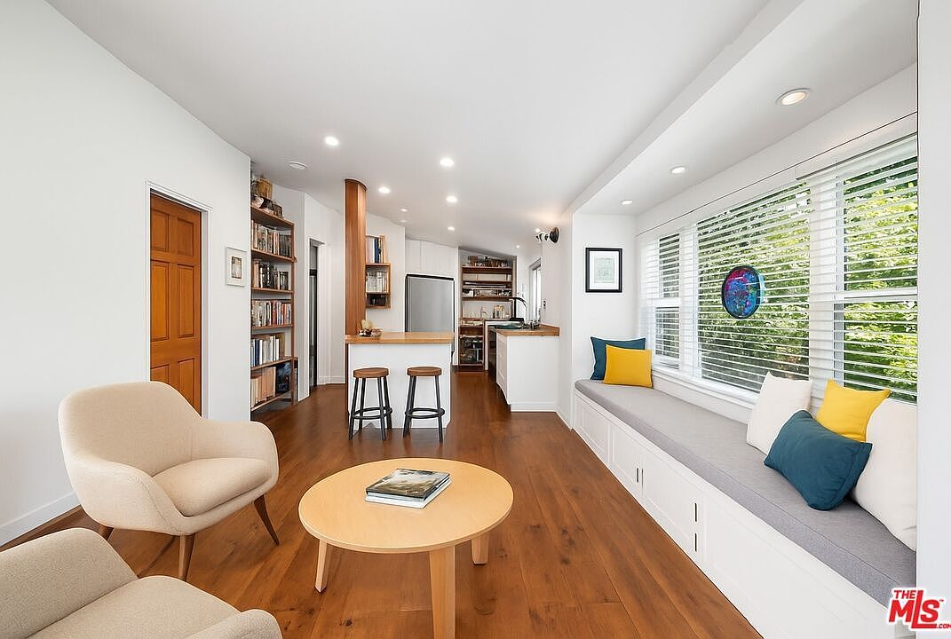 643 Santa Clara Ave Venice, CA 90291 - Thumbnail 4