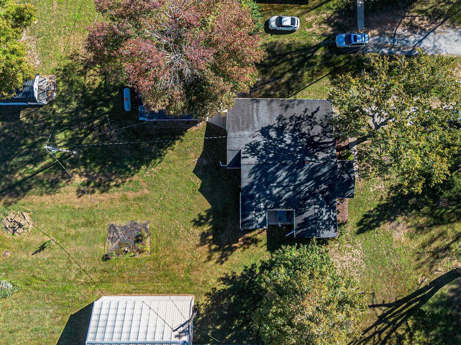 2225 County Line Rd Melber, KY 42069 - Thumbnail 4