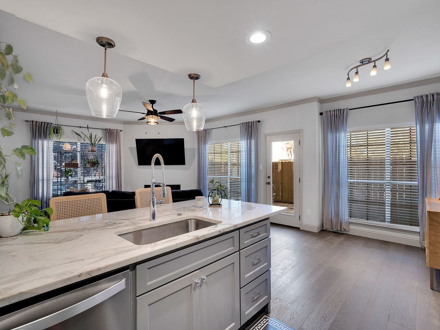 5619 Preston Oaks Rd APT 802 Dallas, TX 75254 - Thumbnail 4