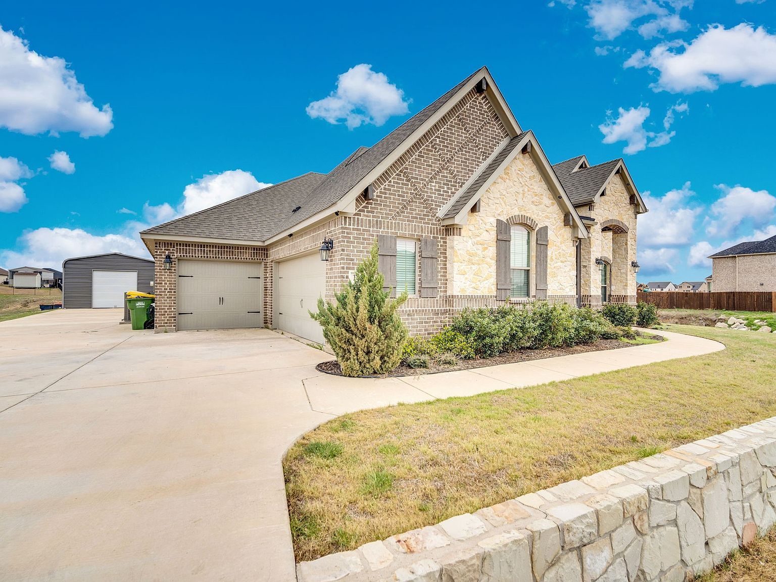 150 Highgate Dr Venus, TX 76084 - Thumbnail 4