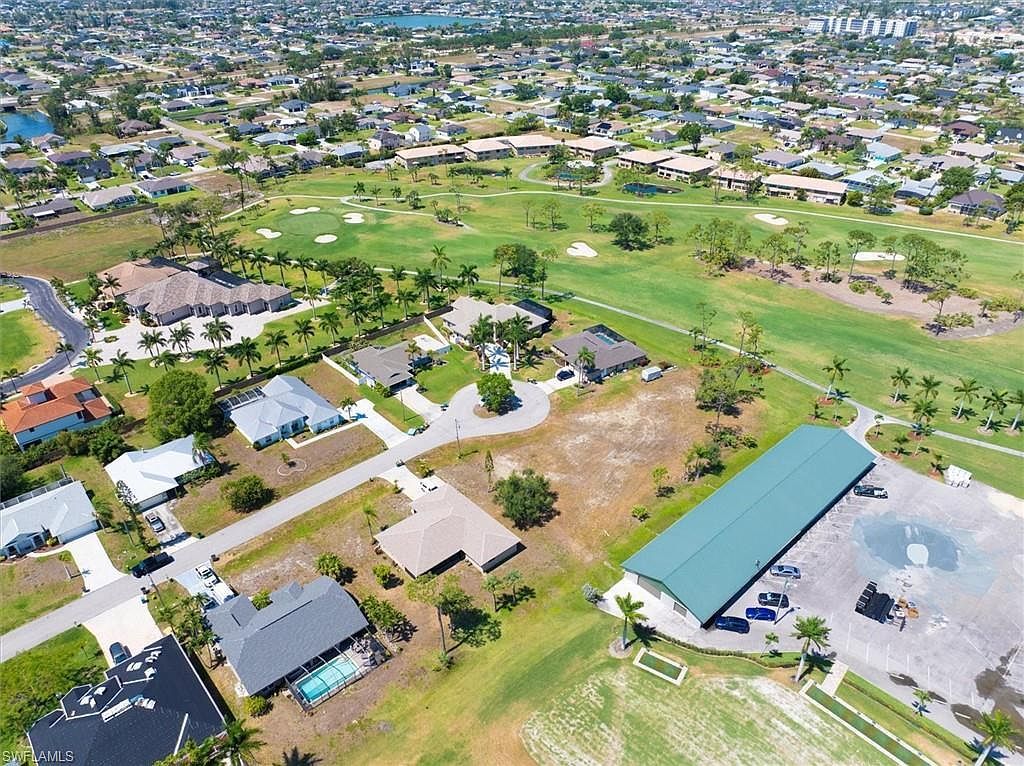 1011 SW 21st Ln Cape Coral, FL 33991 - Thumbnail 4