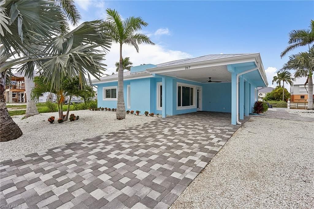 267 Flamingo St Fort Myers Beach, FL 33931 - Thumbnail 4