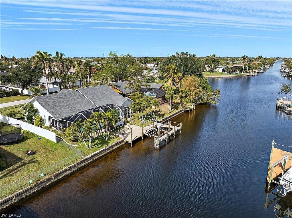 4225 SW 2nd Ave Cape Coral, FL 33914 - Thumbnail 4