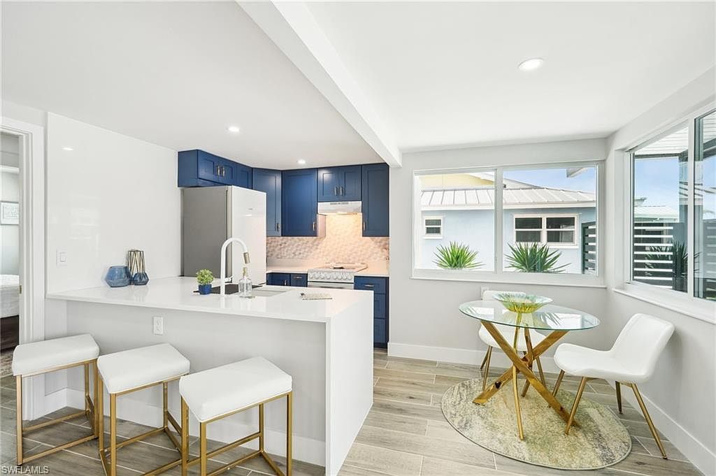 239 Curlew St Fort Myers Beach, FL 33931 - Thumbnail 4