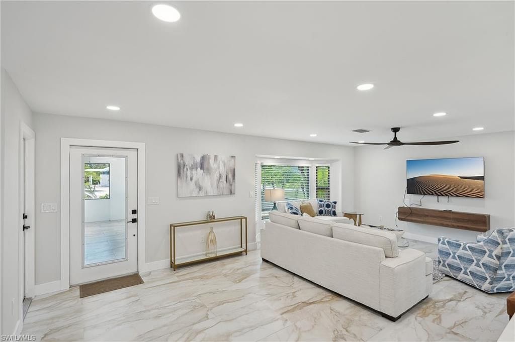 23 Fairview Blvd Fort Myers Beach, FL 33931 - Thumbnail 4