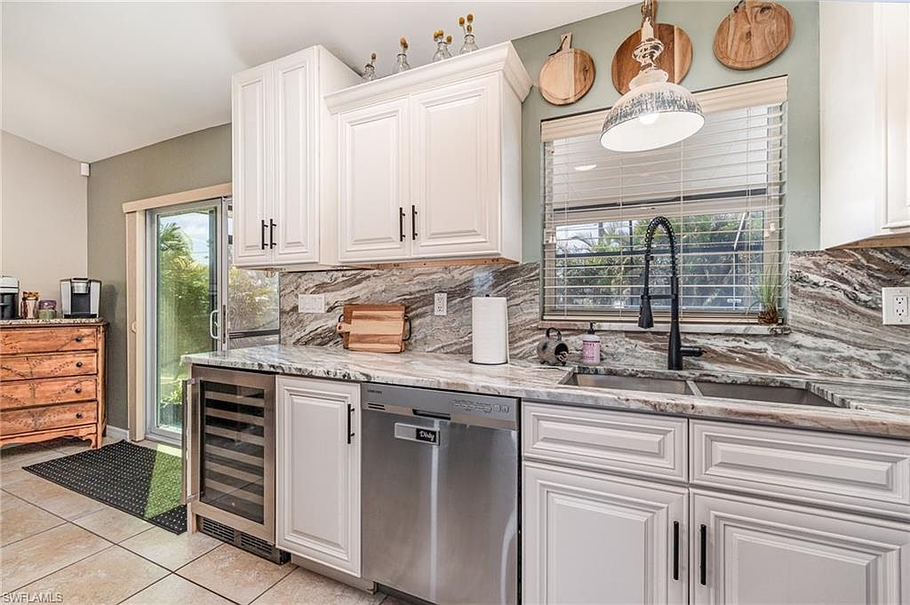 1950 NE 15th St Cape Coral, FL 33909 - Thumbnail 4