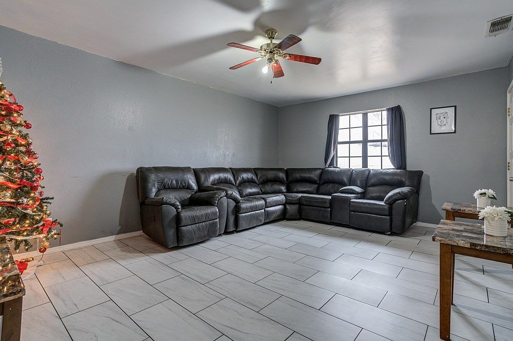 606 SW Avenue L Seminole, TX 79360 - Thumbnail 4