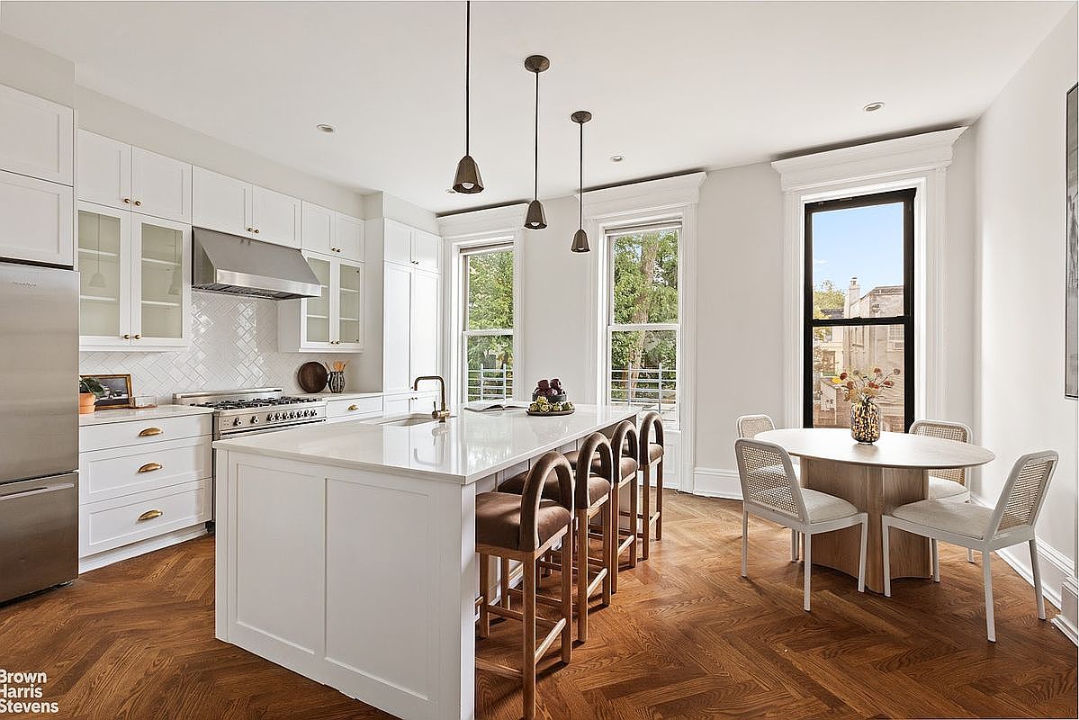 36 Rutland Rd Brooklyn, NY 11225 - Thumbnail 4