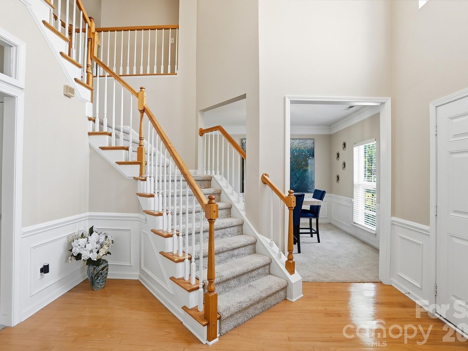 8329 Beardsley Dr Charlotte, NC 28269 - Thumbnail 4