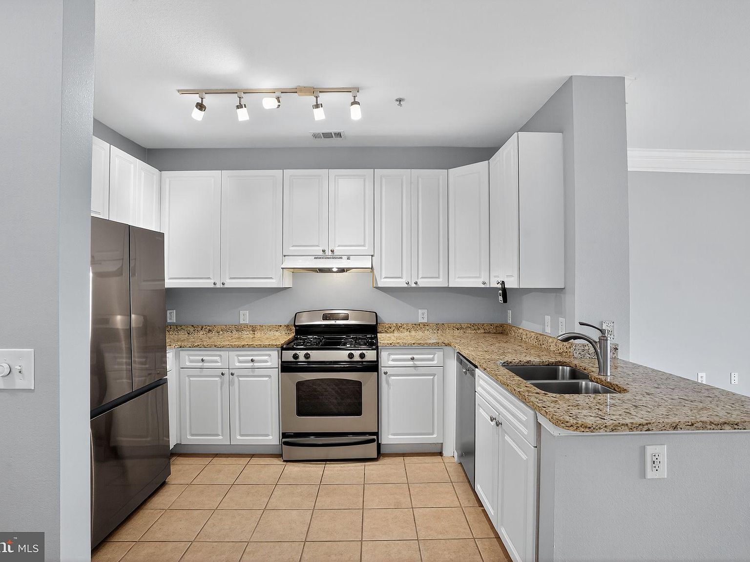 501 Hungerford Dr APT 145 Rockville, MD 20850 - Thumbnail 4