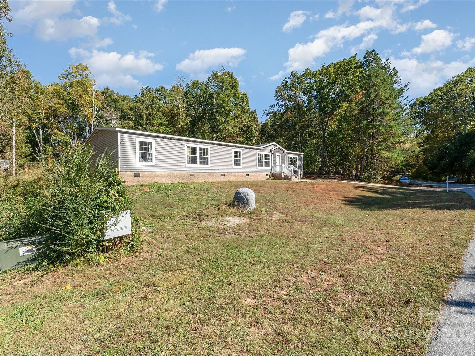 5843 Dachshund St Iron Station, NC 28080 - Thumbnail 4