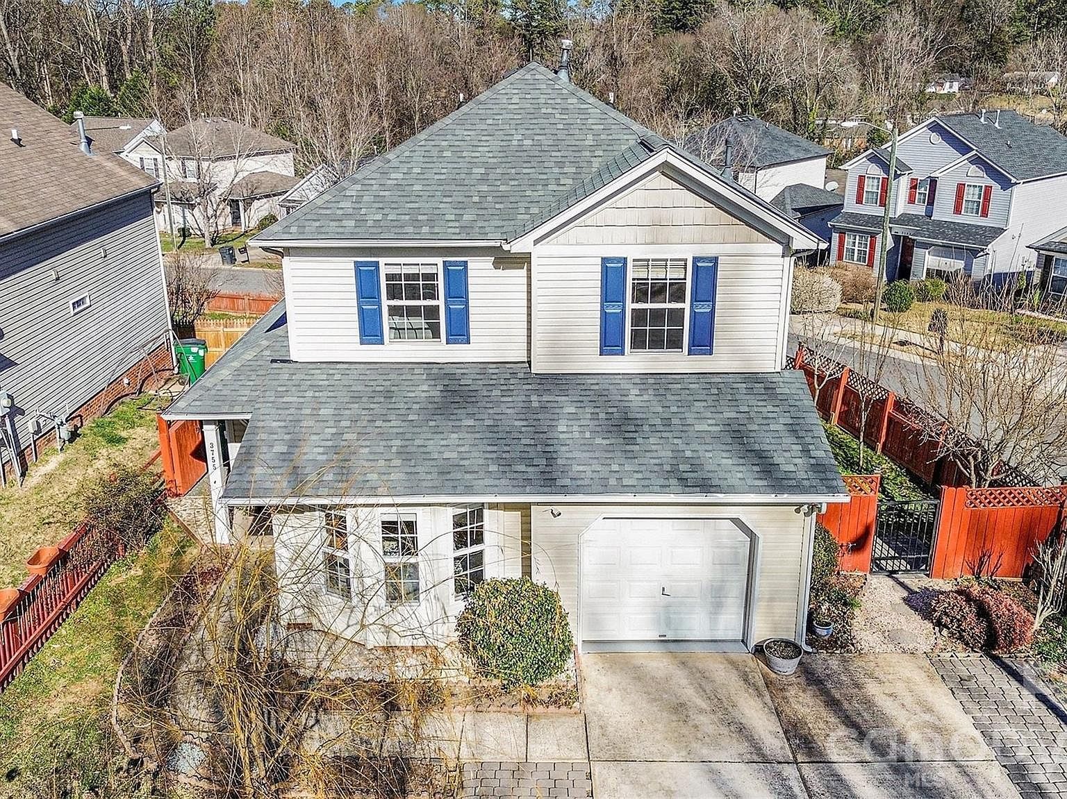 3755 Brookchase Ln Charlotte, NC 28205 - Thumbnail 4