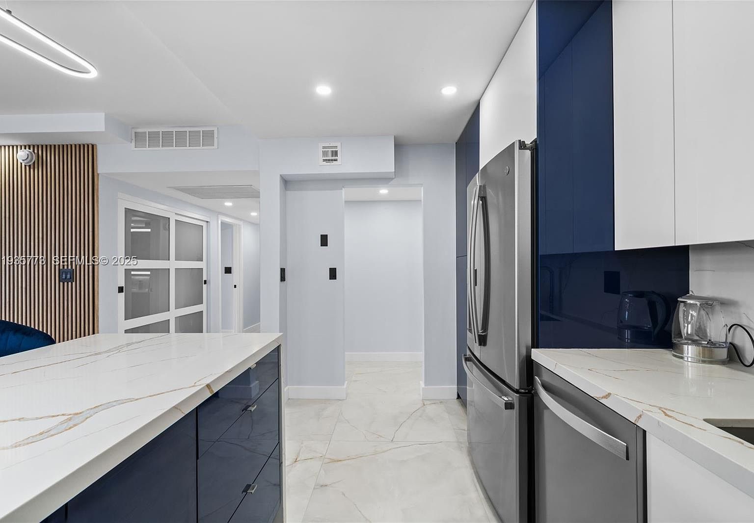 19380 Collins Ave APT 826 Sunny Isles Beach, FL 33160 - Thumbnail 4