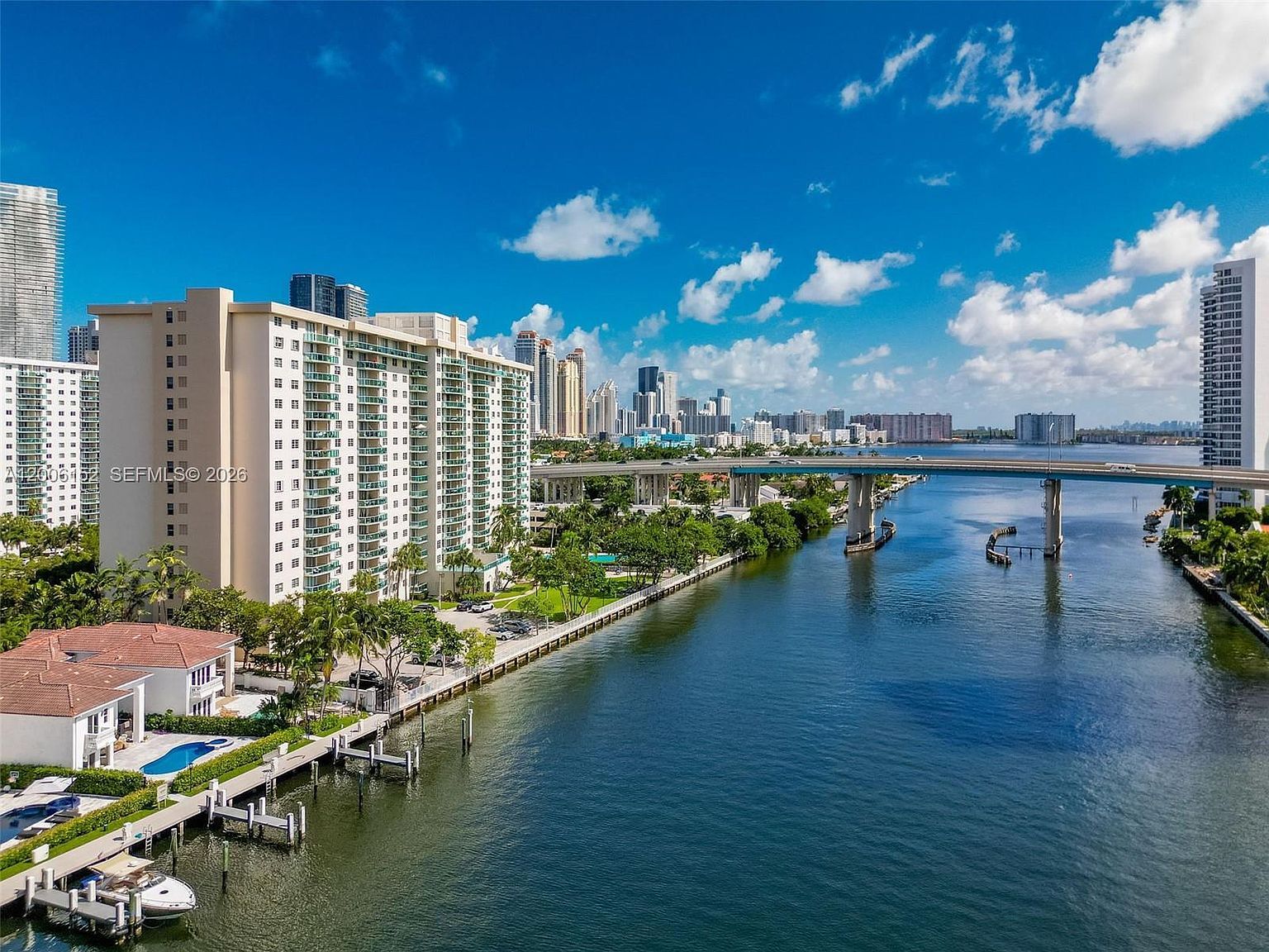 19390 Collins Ave APT 1410 Sunny Isles Beach, FL 33160 - Thumbnail 4