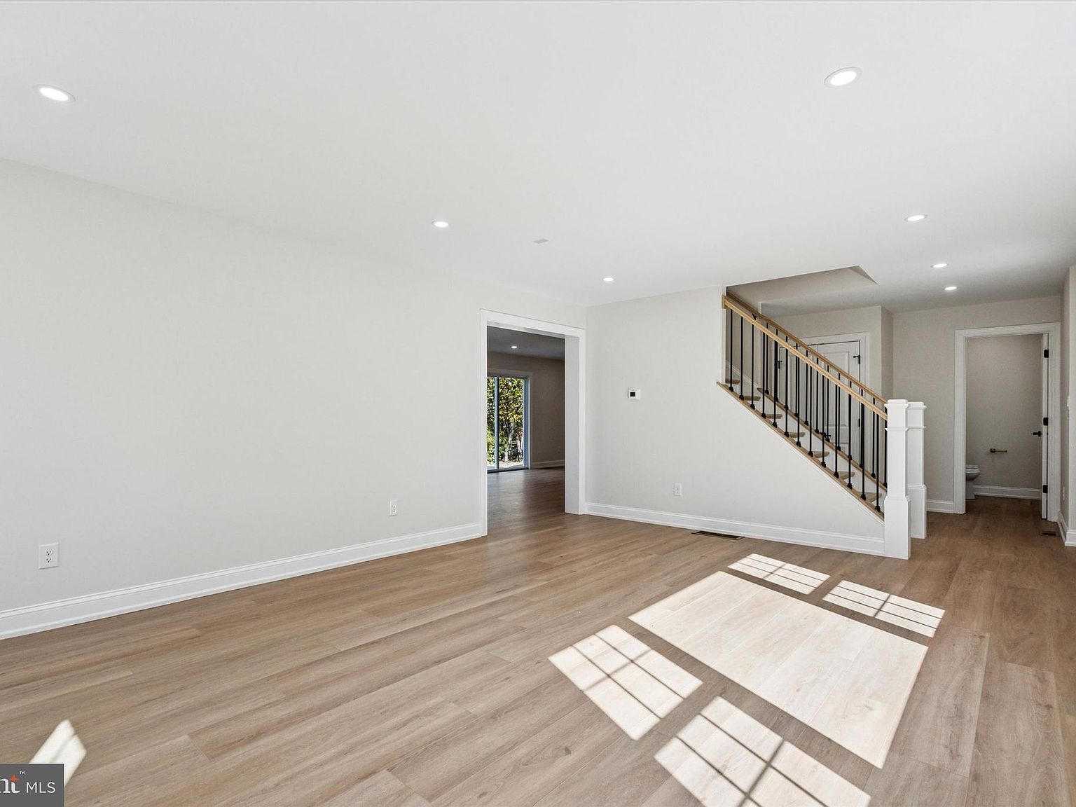 896 Conestoga Rd Berwyn, PA 19312 - Thumbnail 4