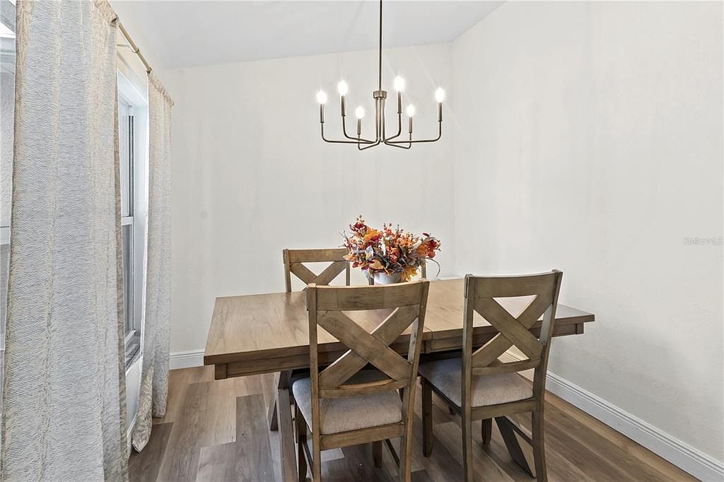 5190 Butterfly Ln North Port, FL 34288 - Thumbnail 4