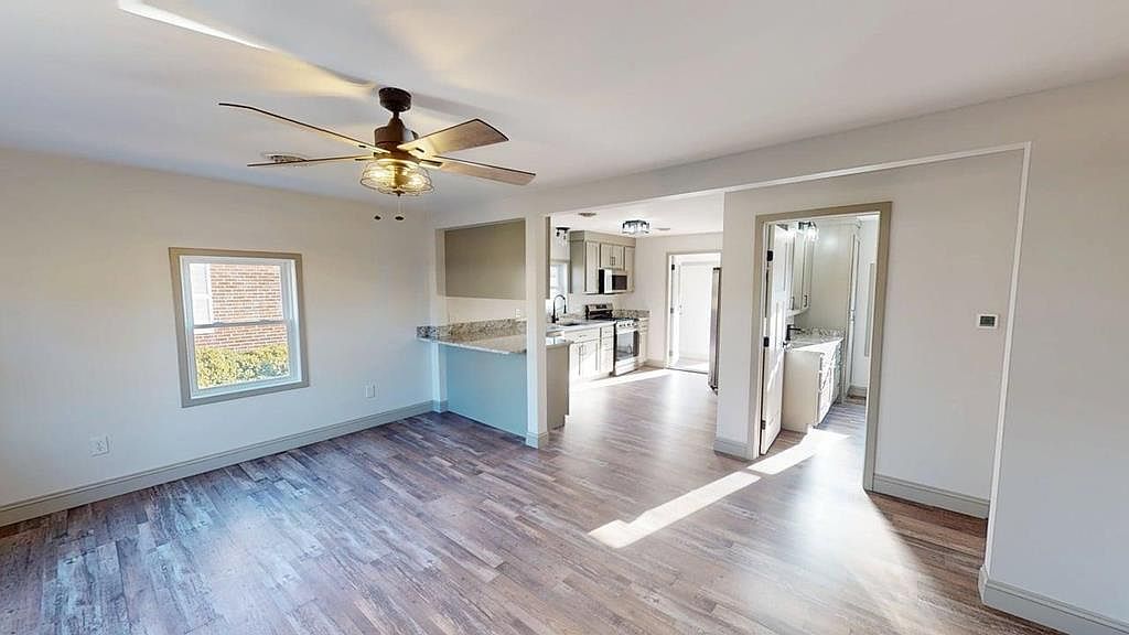 24318 Gertrude St Parksley, VA 23421 - Thumbnail 4