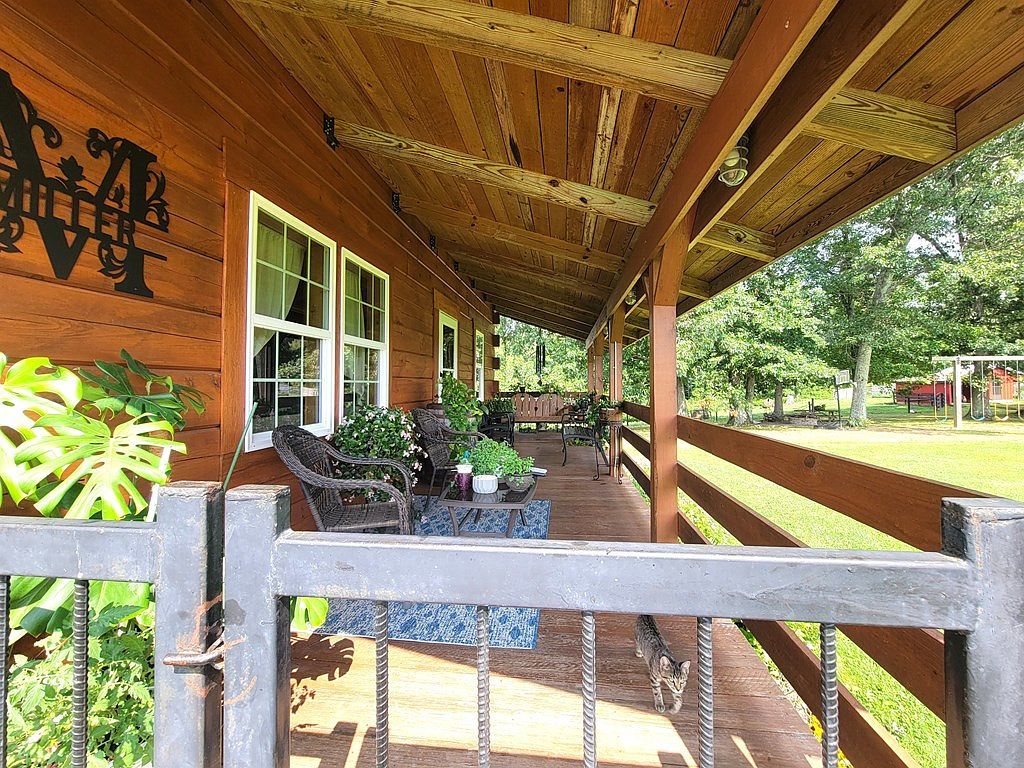 656 Miller Farm Rd Peterstown, WV 24963 - Thumbnail 4