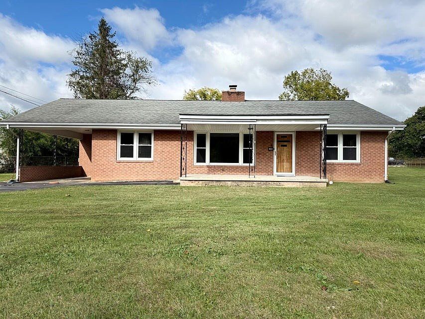 403 Market St Peterstown, WV 24963 - Thumbnail 4