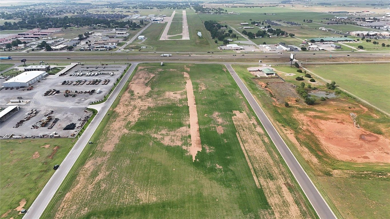 15 E Waylon Cir Weatherford, OK 73096 - Thumbnail 4