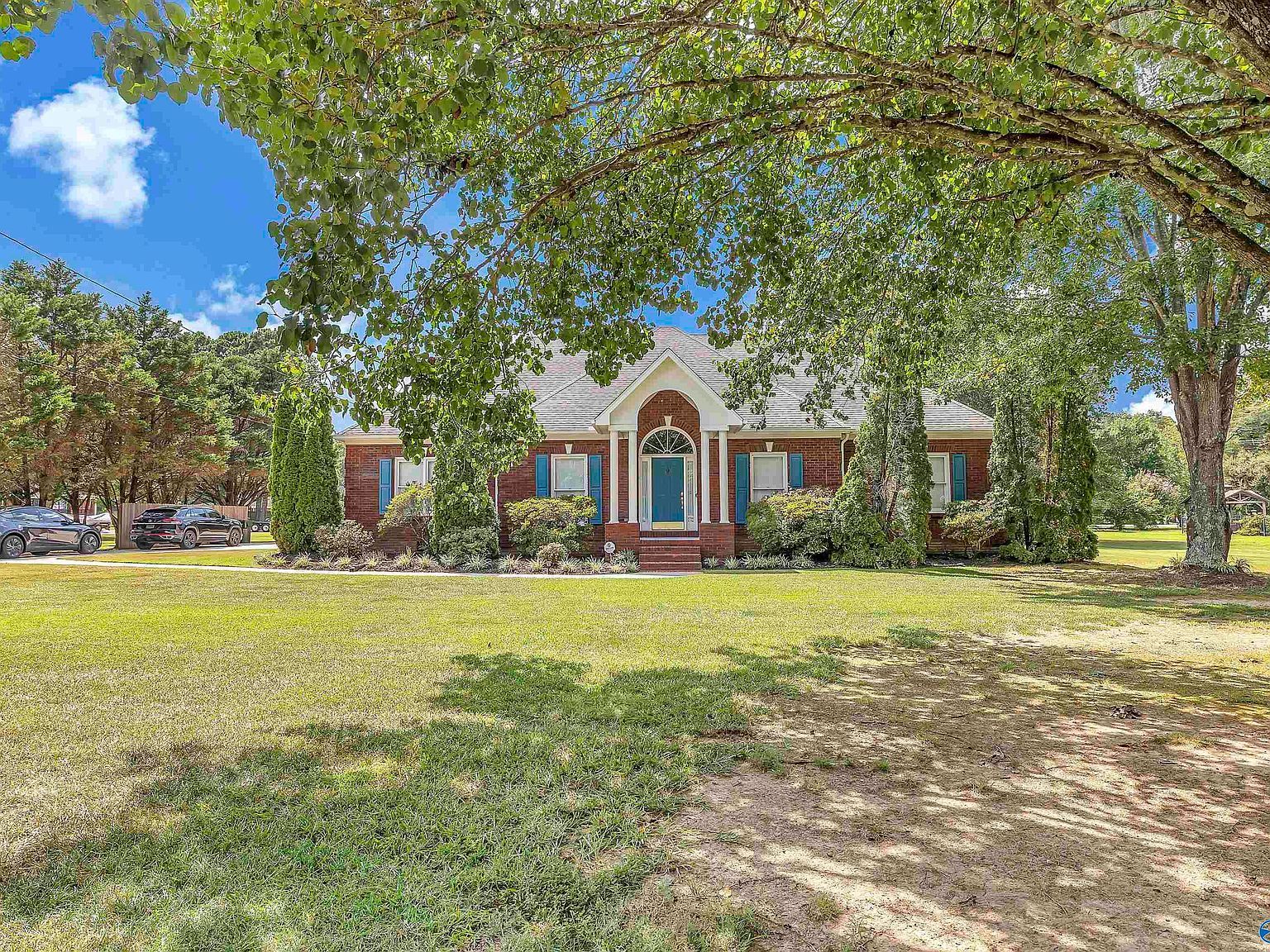 2011 Shady Grove Ln SW Decatur, AL 35603 - Thumbnail 4