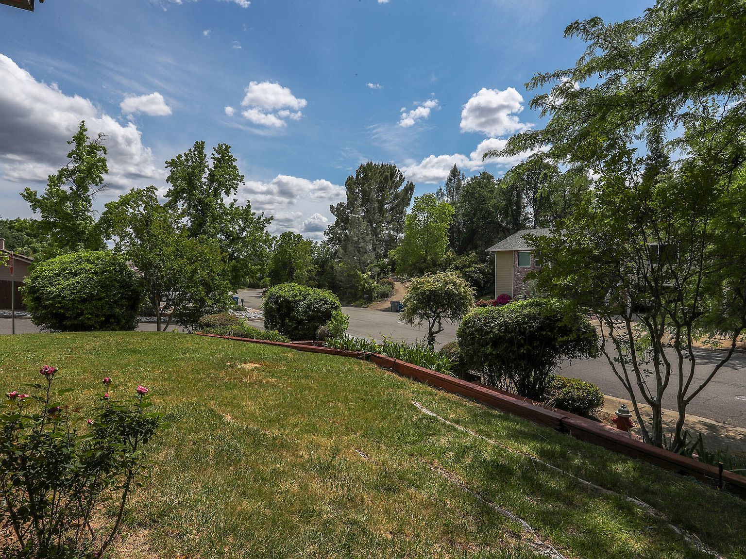 5663 Terra Linda Way Redding, CA 96003 - Thumbnail 4